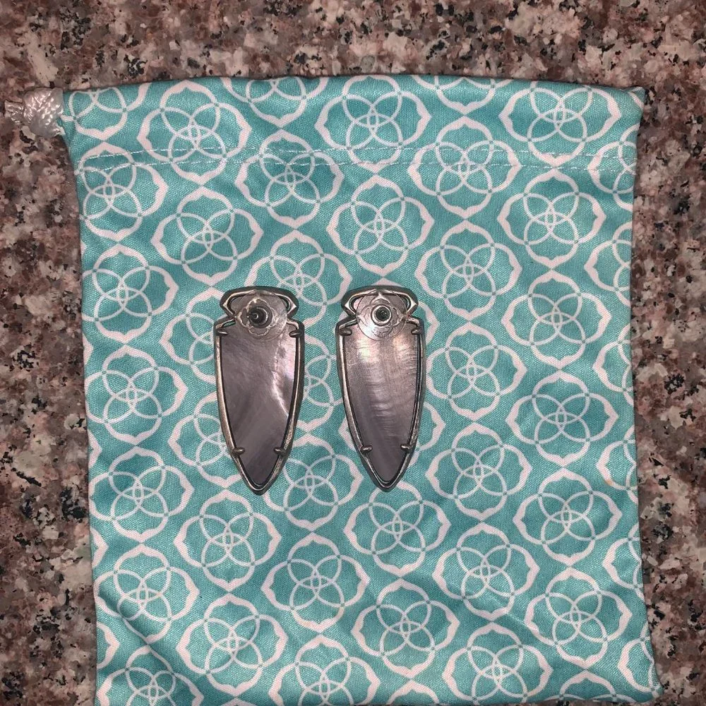 Grey & Silver Arrow Kendra Scott Earrings - Picture 2 of 3